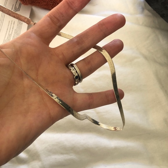 Silver snake-chain necklace - Picture 2 of 5